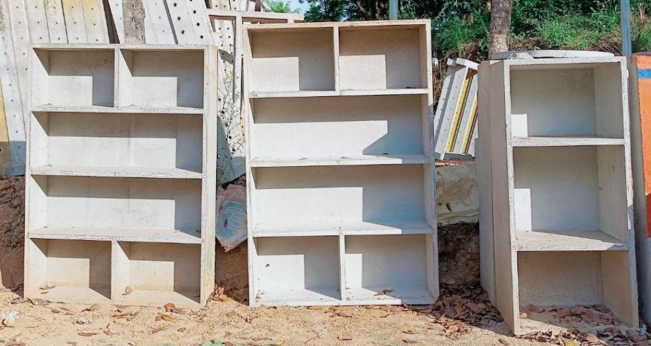 Precast cement articles, Compound walls