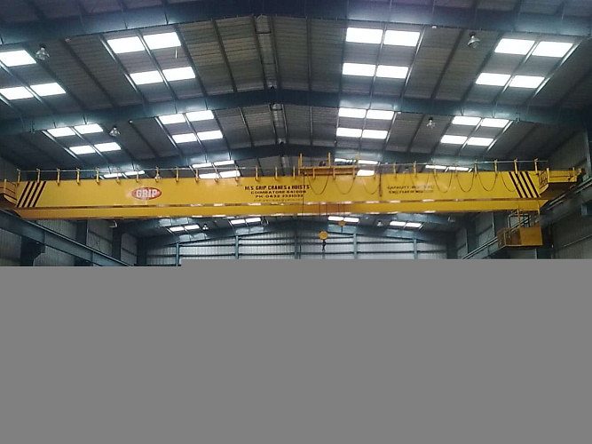 Double girder EOT cranes machine
