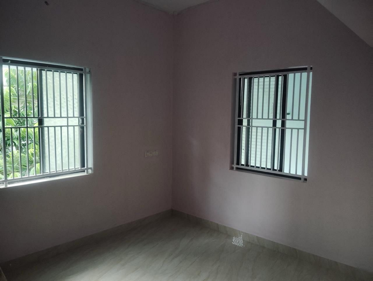 Family and Bachelor Roos For rent 2500 Rs only