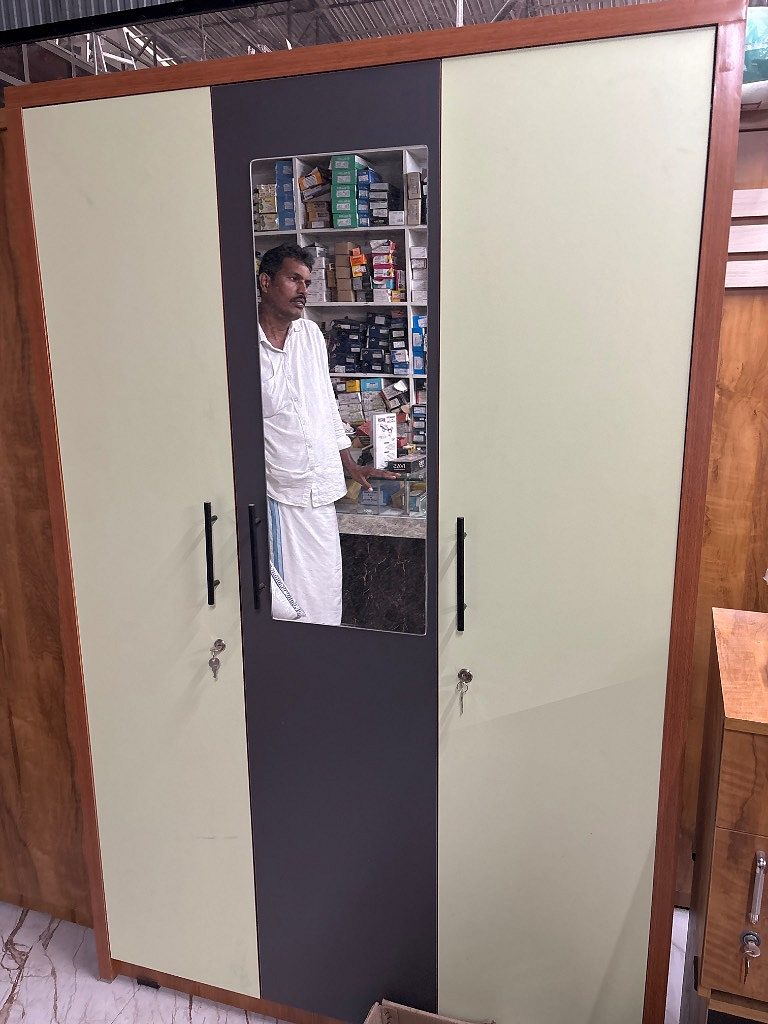 Modern 3-Door Wooden Wardrobe with Mirror
