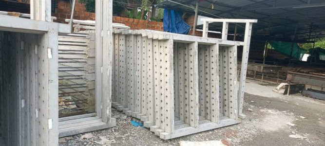 concrete-window-frames-in-perumpunna-kannur-iid-729144