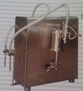 Liquid filling machine 