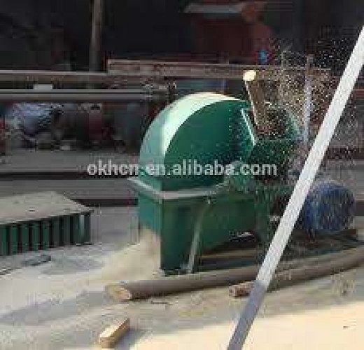 Wood chipper machine